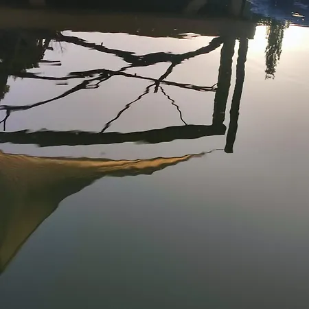 Poucopico Luxussátor